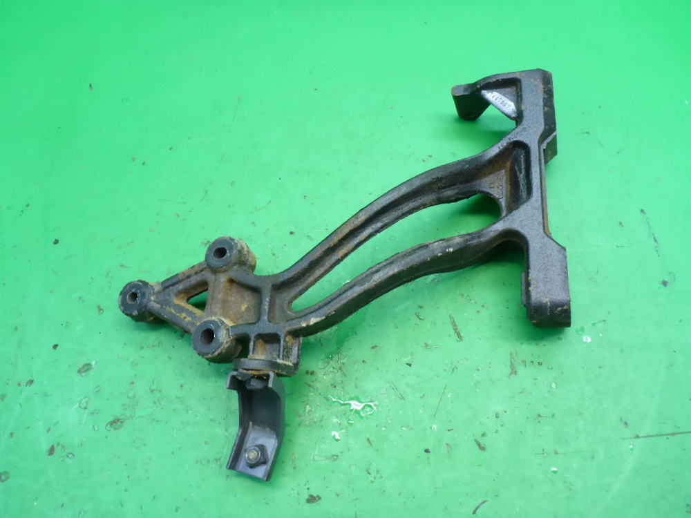 Кронштейн (сопут. товар)