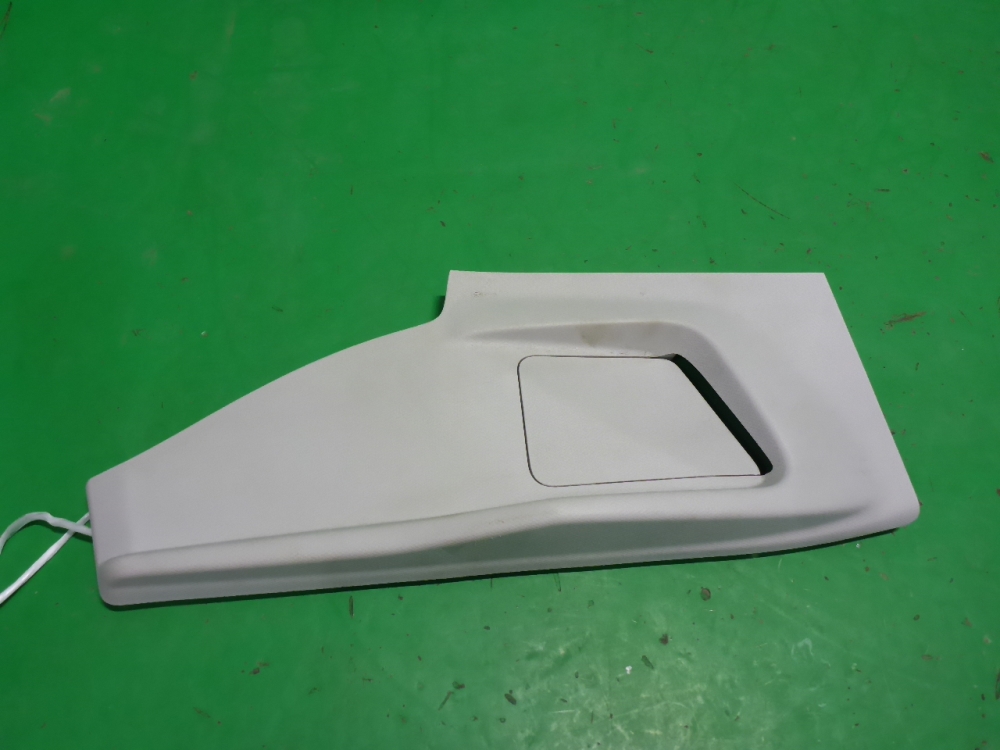 Обшивка багажника