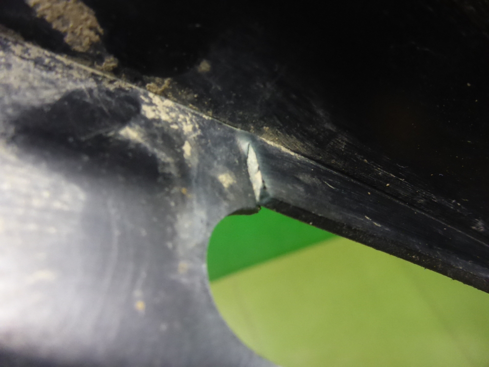 Накладка переднего крыла правого