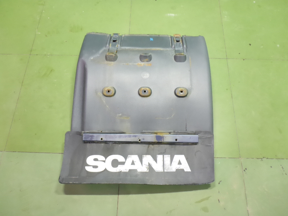 Крыло заднее правое задняя часть