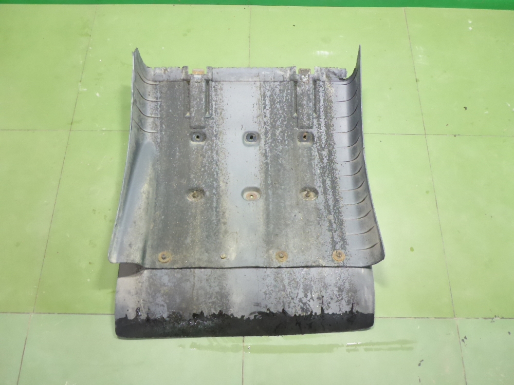 Крыло заднее левое задняя часть