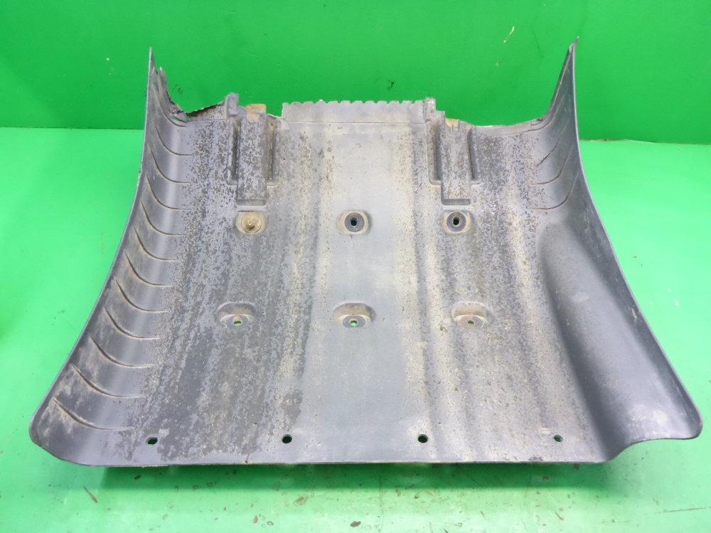 Крыло заднее передняя часть