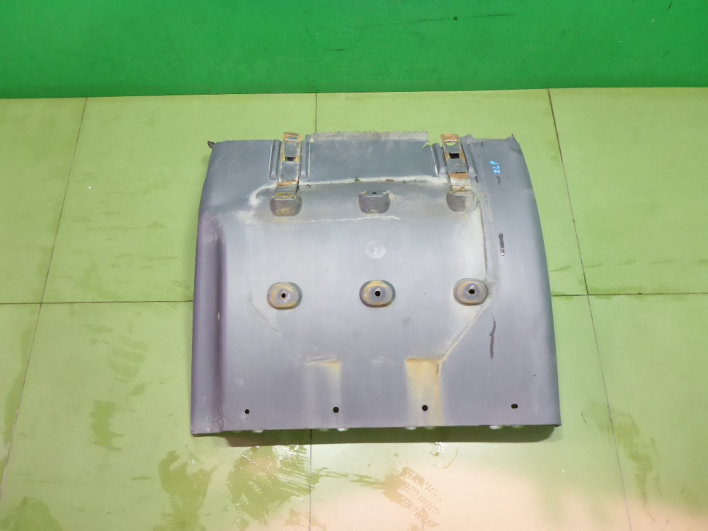 Крыло заднее передняя часть