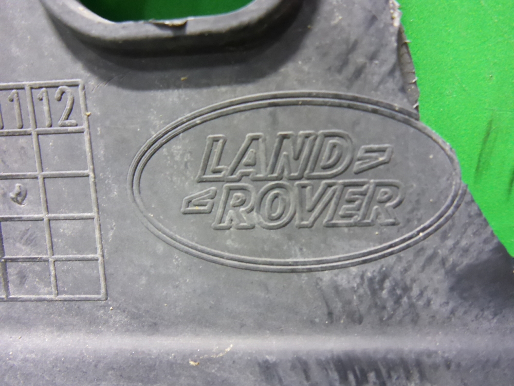 Накладка двери передней левой