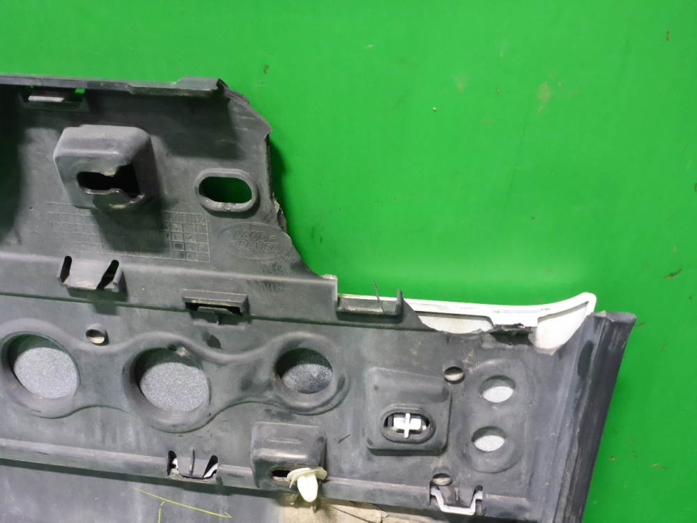 Накладка двери передней левой