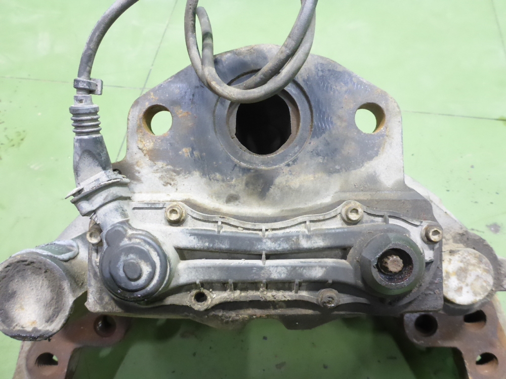 Суппорт задний левый