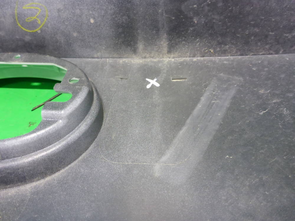 Накладка двери багажника