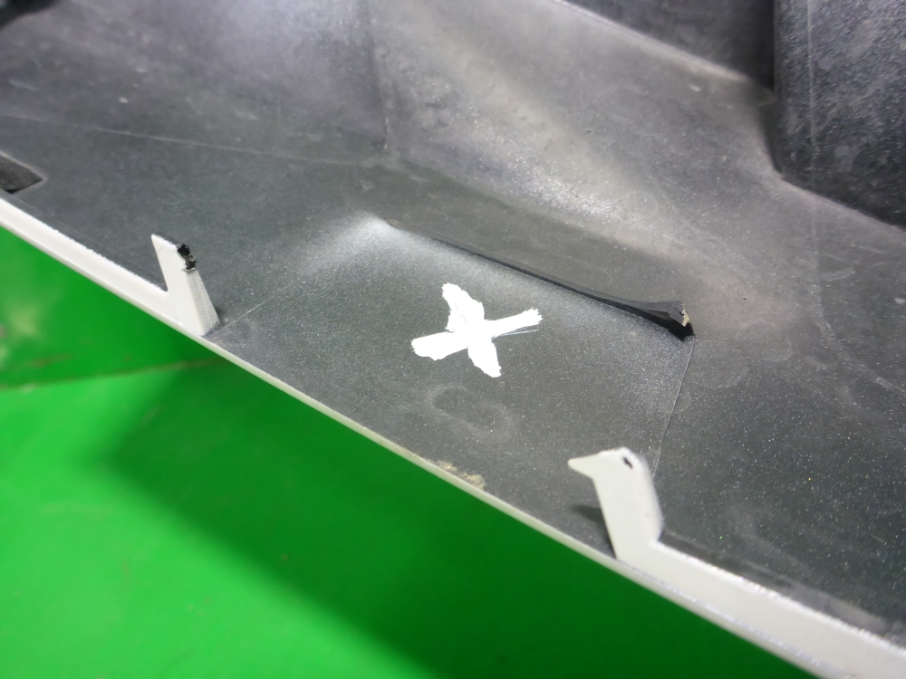 Накладка двери багажника