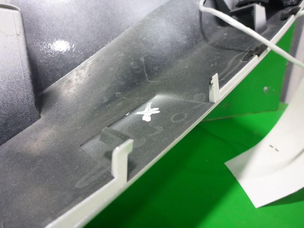 Накладка двери багажника