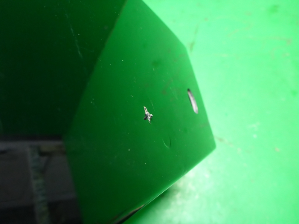 Накладка переднего бампера