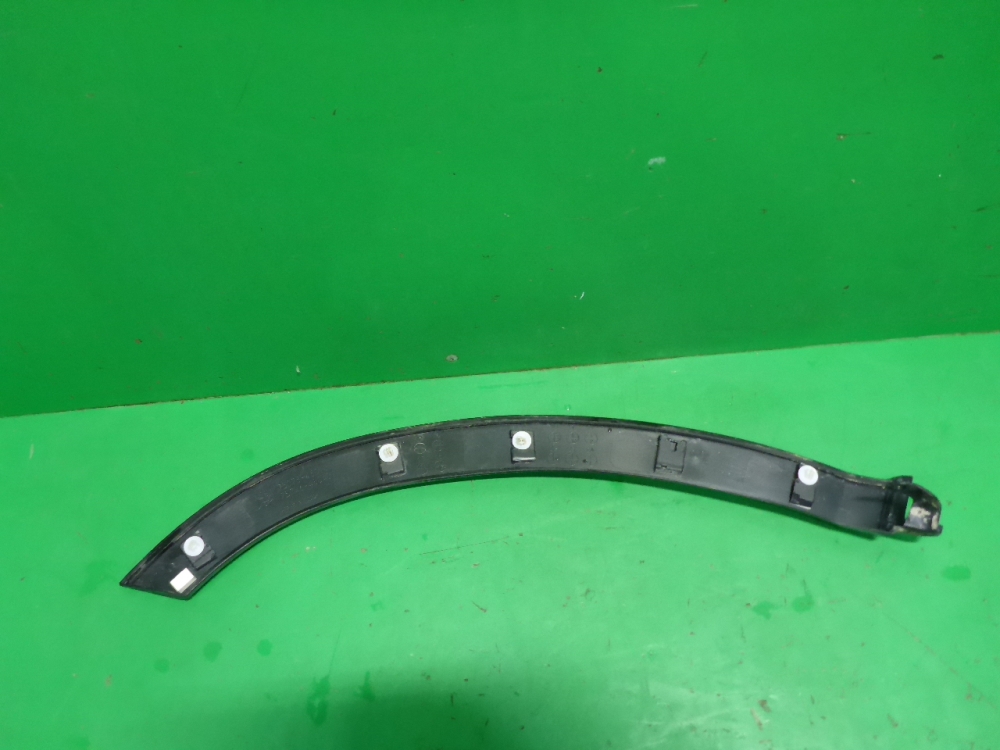 Накладка двери задней левой