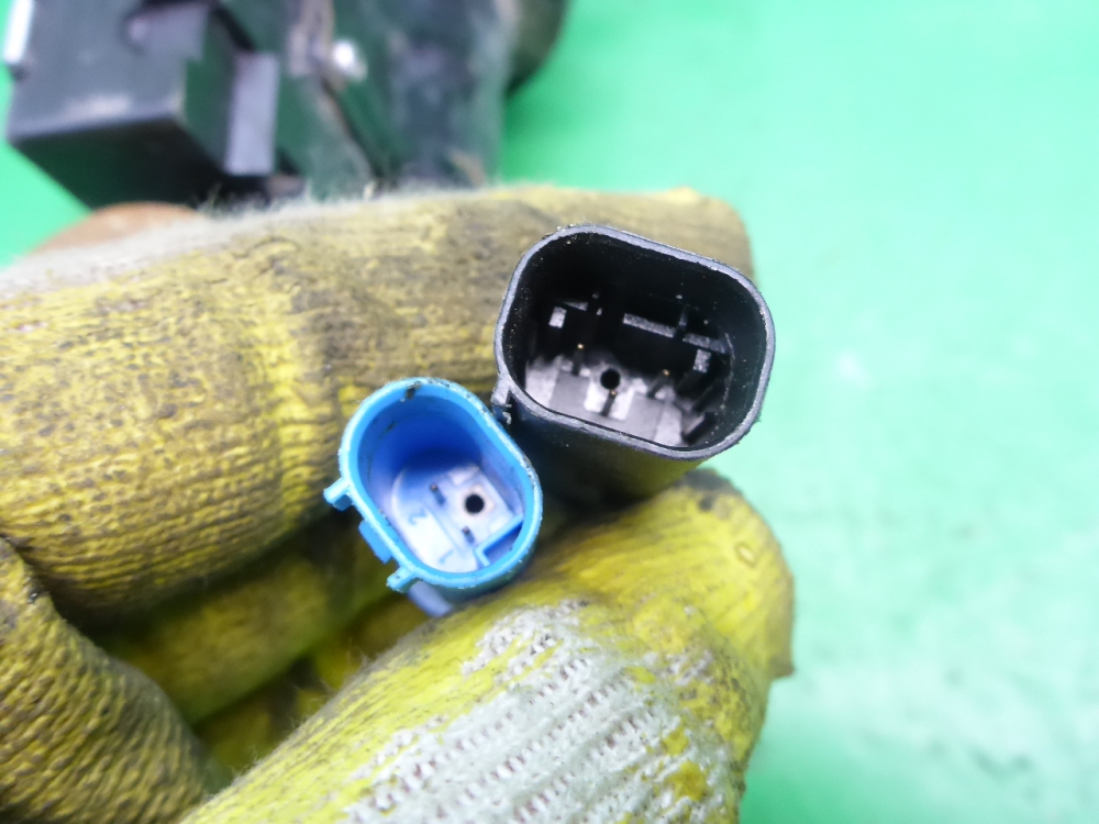 Амортизатор передний левый