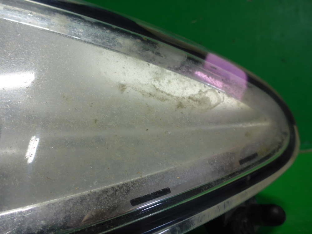 Фара противотуманная левая