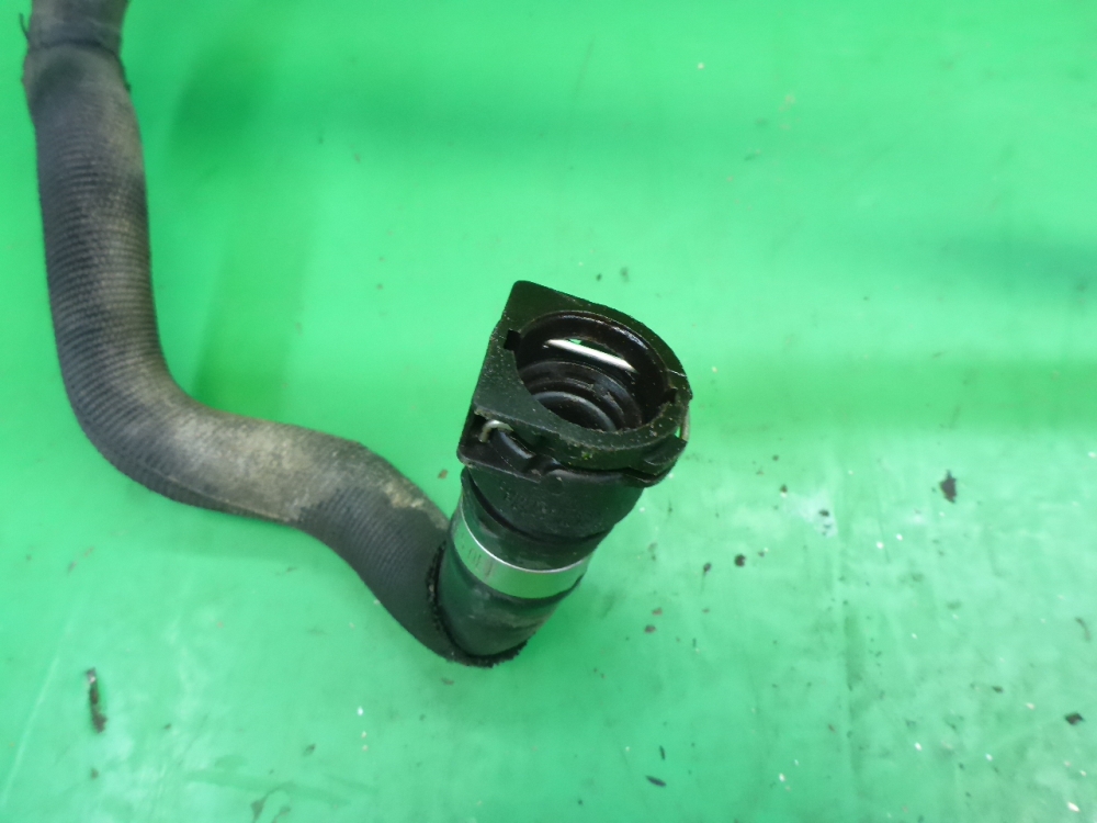 Трубка системы охлаждения