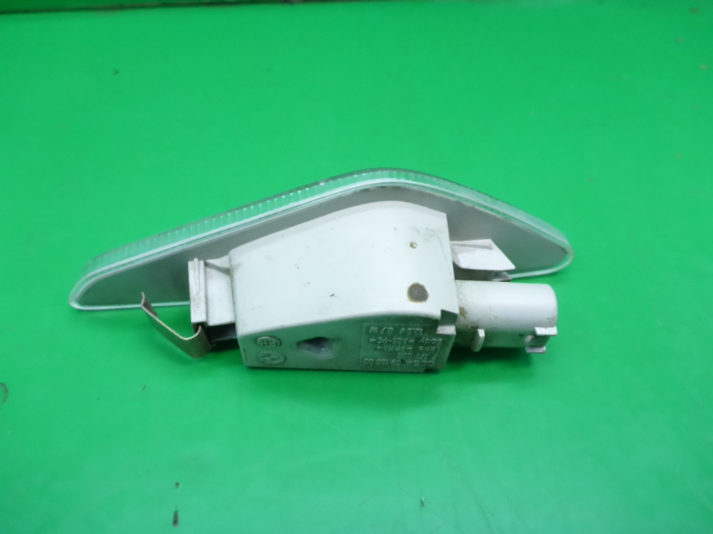 Повторитель на крыло правый