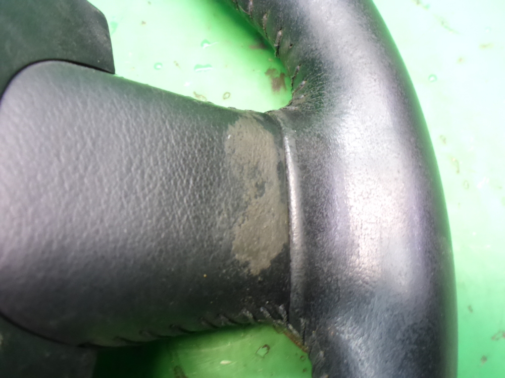 Рулевое колесо (руль)