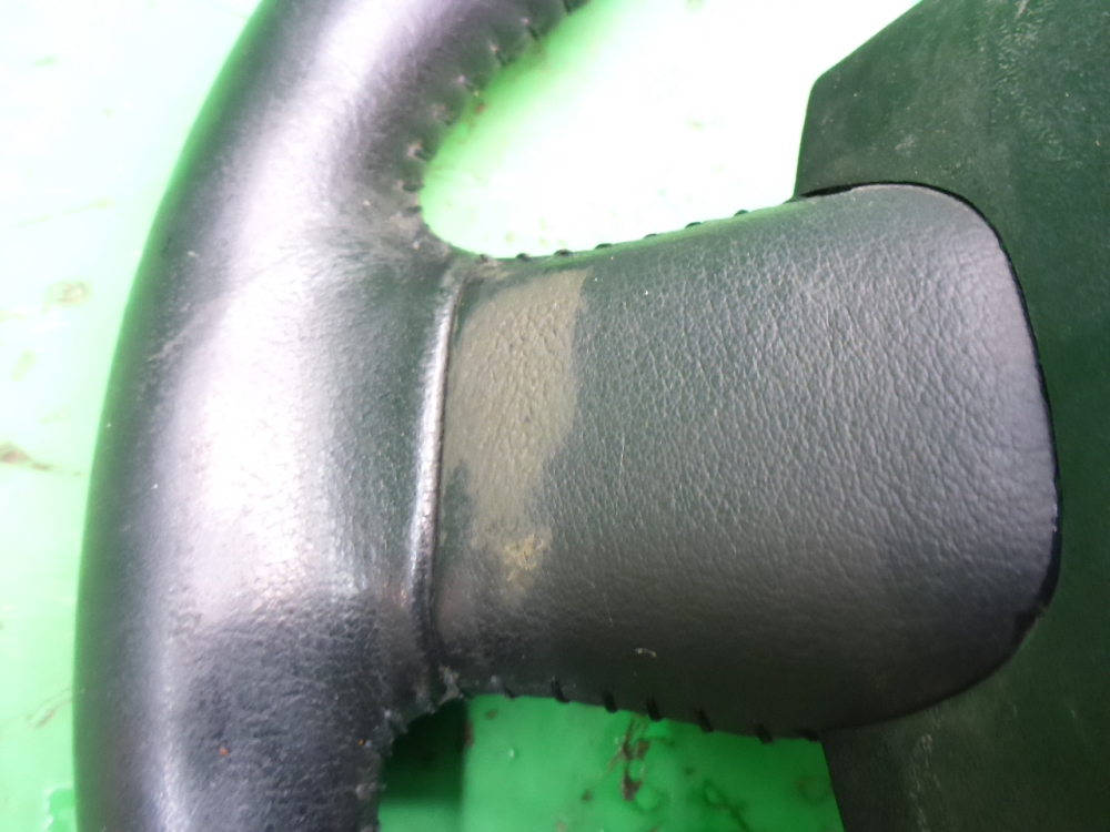 Рулевое колесо (руль)