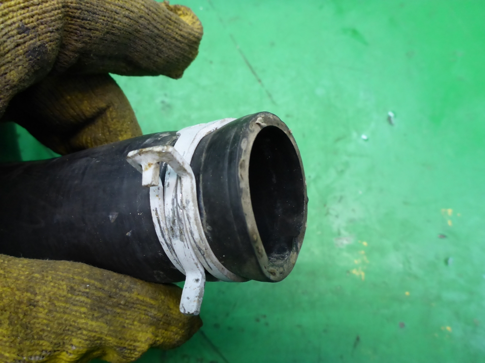 Шланг системы охлаждения