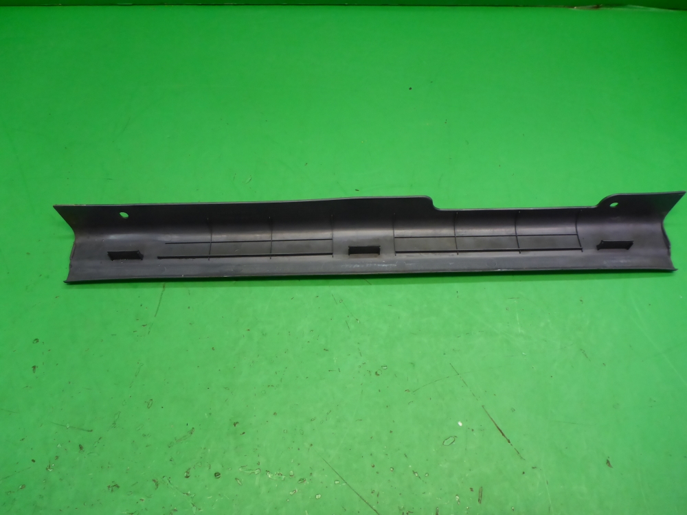 Накладка порога (внутренняя)