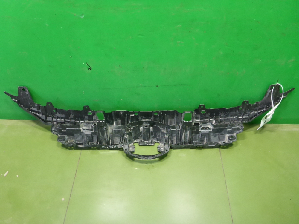 Кронштейн переднего бампера