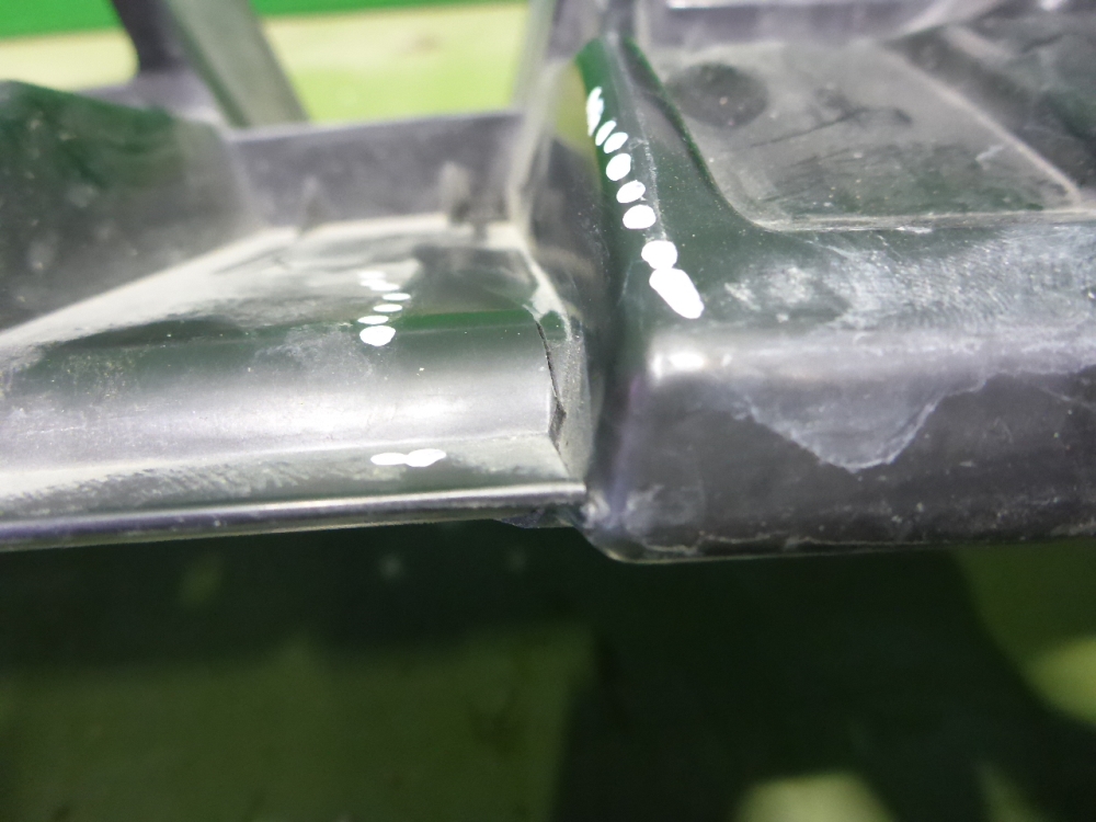 Кронштейн переднего бампера