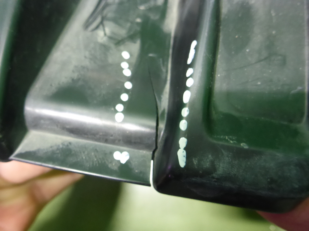 Кронштейн переднего бампера