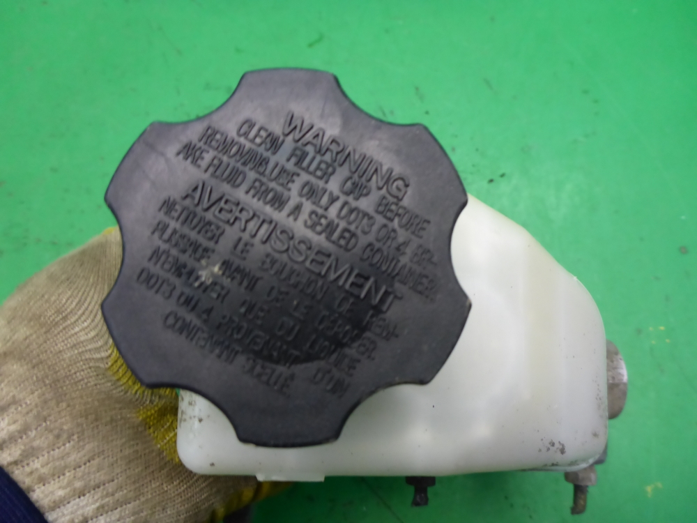 Цилиндр тормозной главный