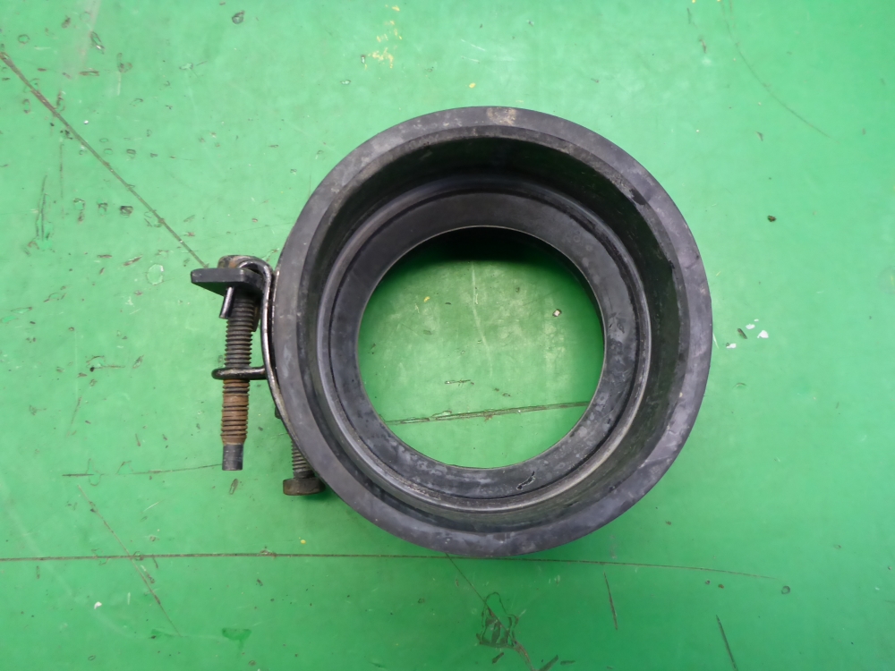 Патрубок воздушного фильтра