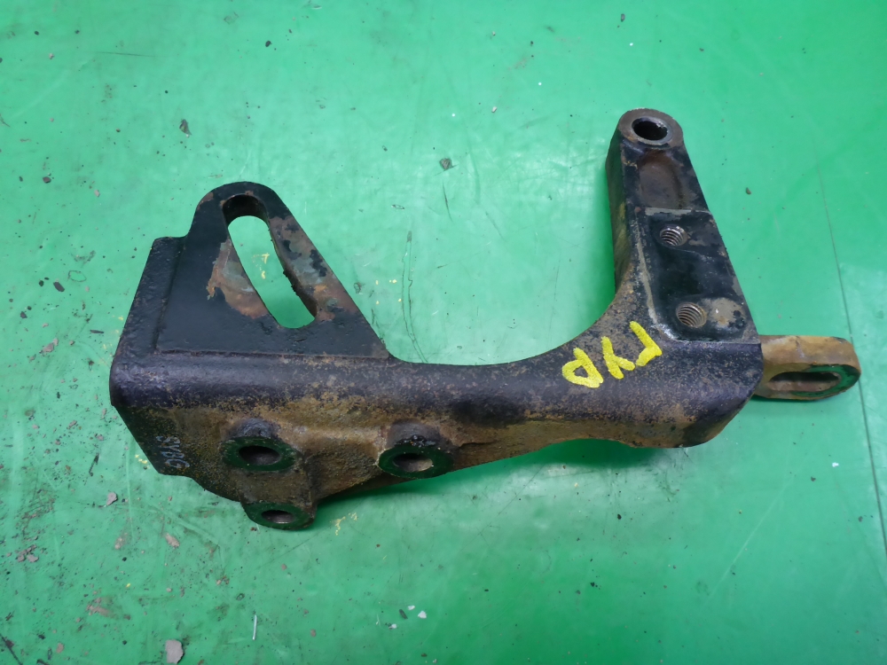 Кронштейн ГУР