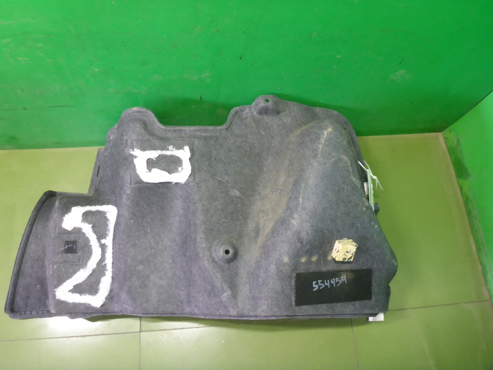 Обшивка багажника