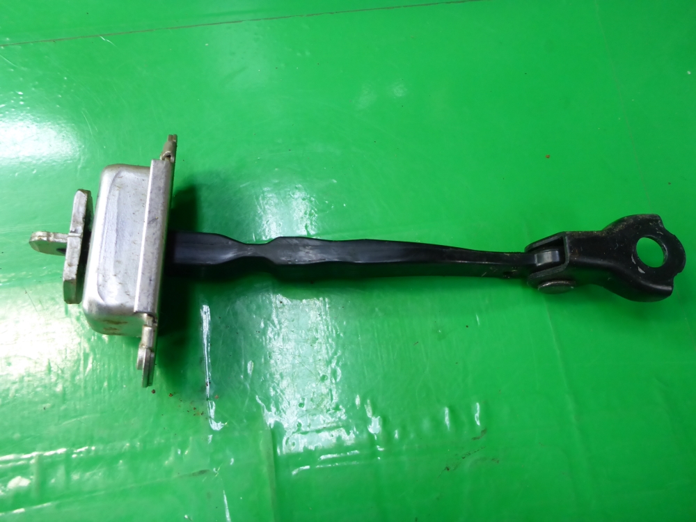 Ограничитель двери