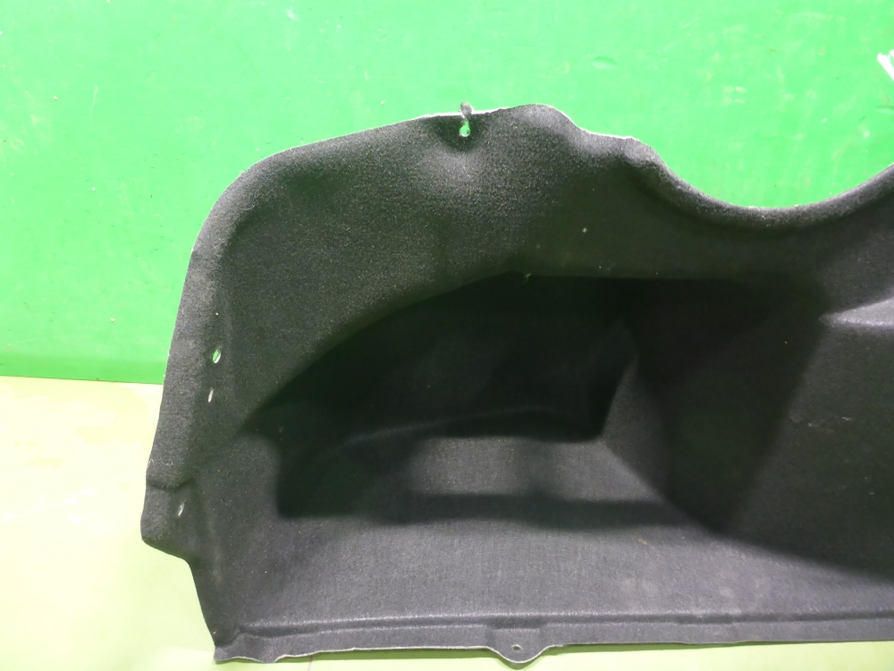 Обшивка багажника