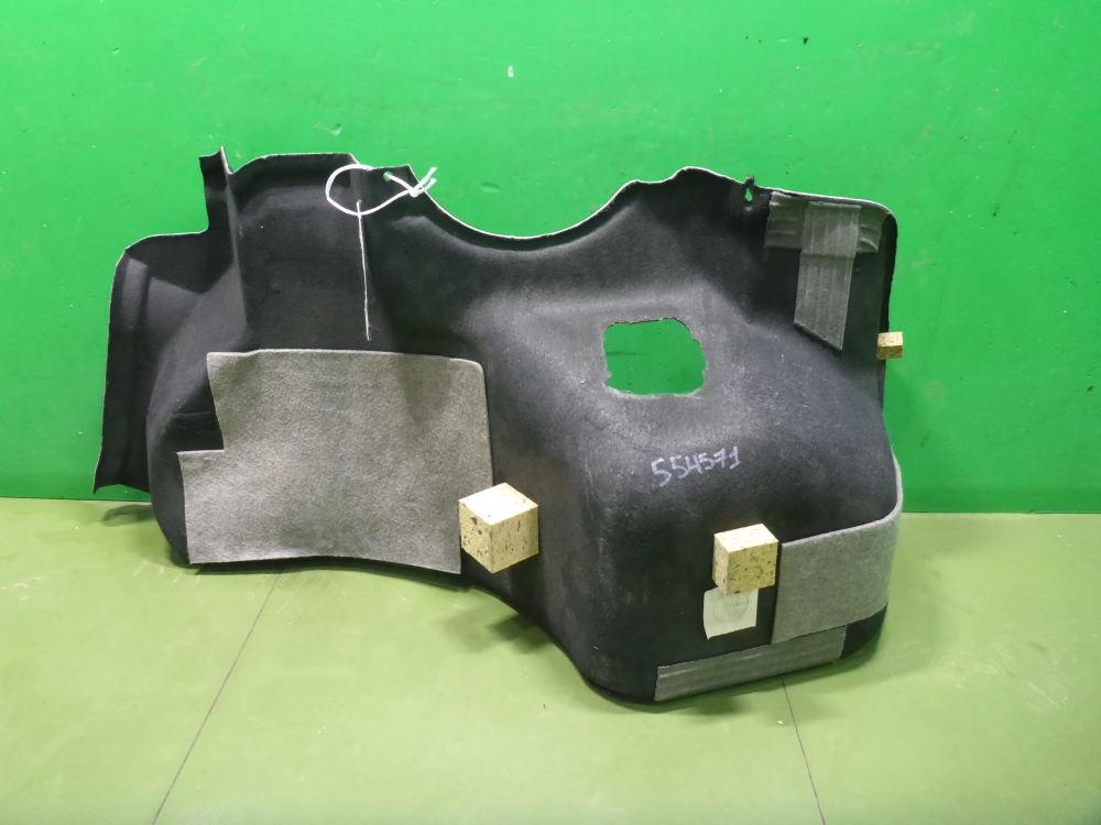 Обшивка багажника