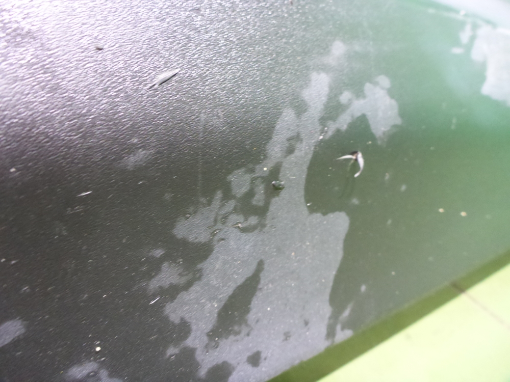 Накладка двери передней левой