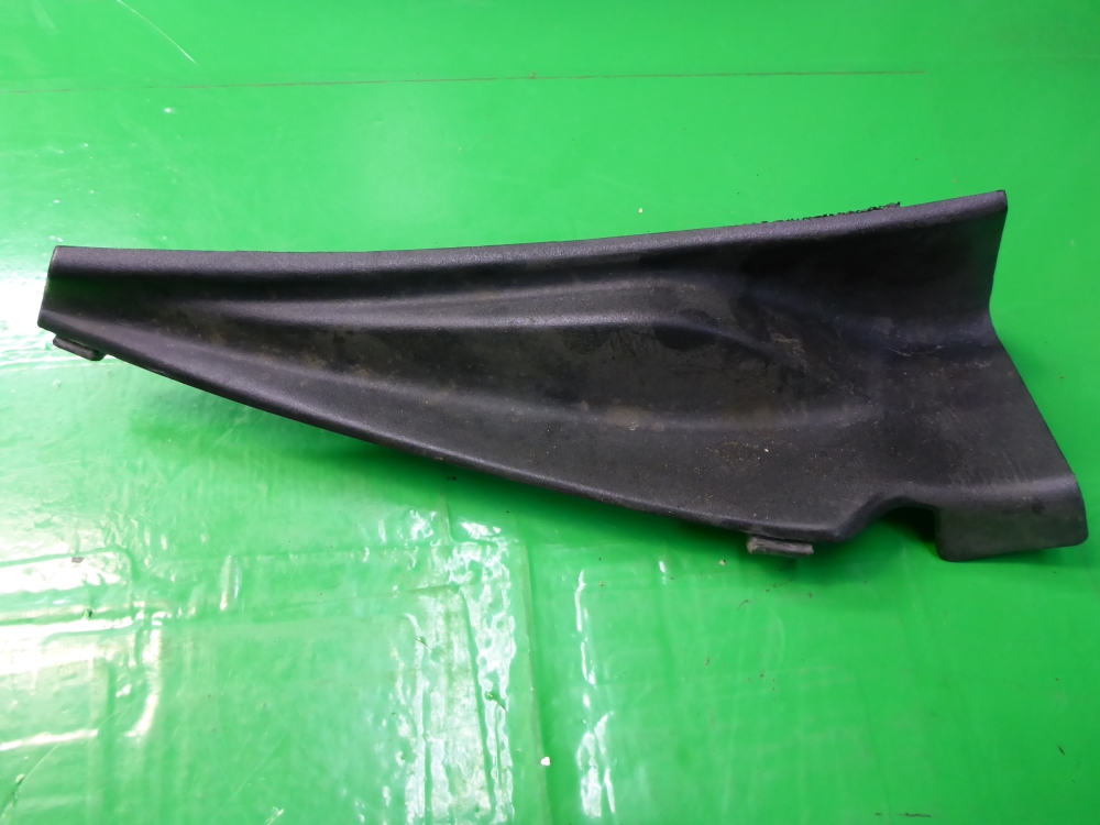 Молдинг лобового стекла