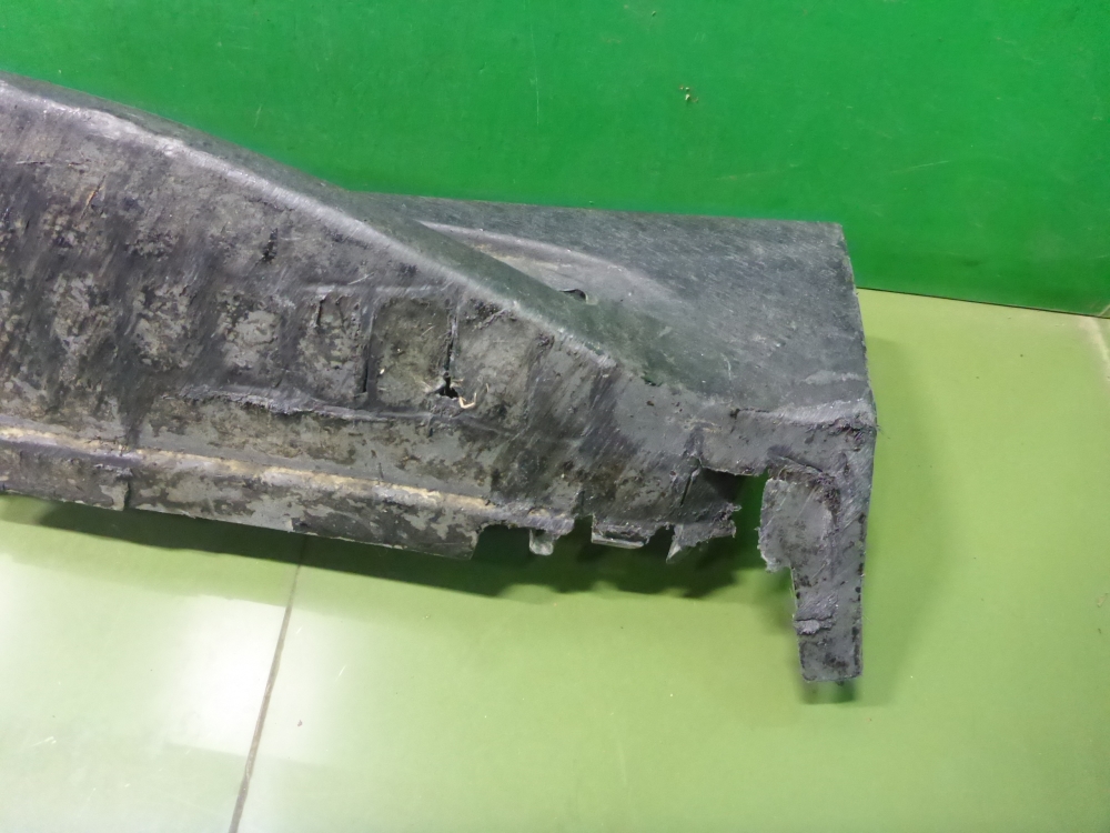 Подножка правая