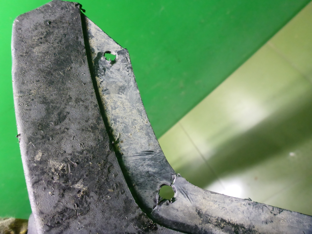 Подножка правая