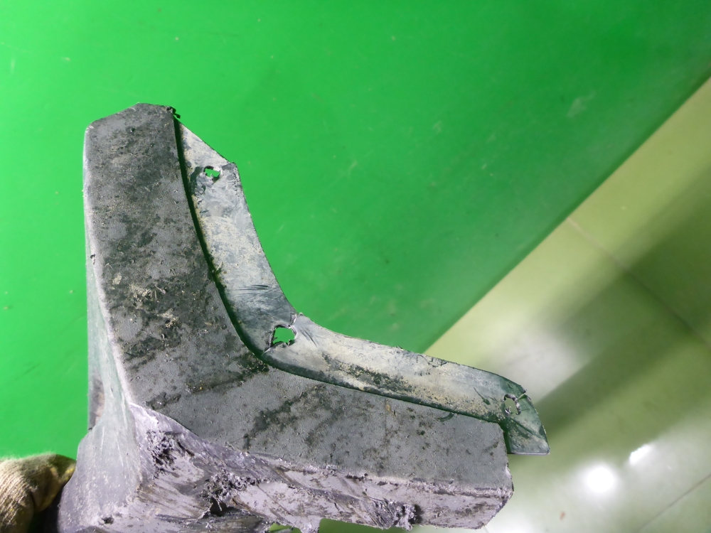 Подножка правая