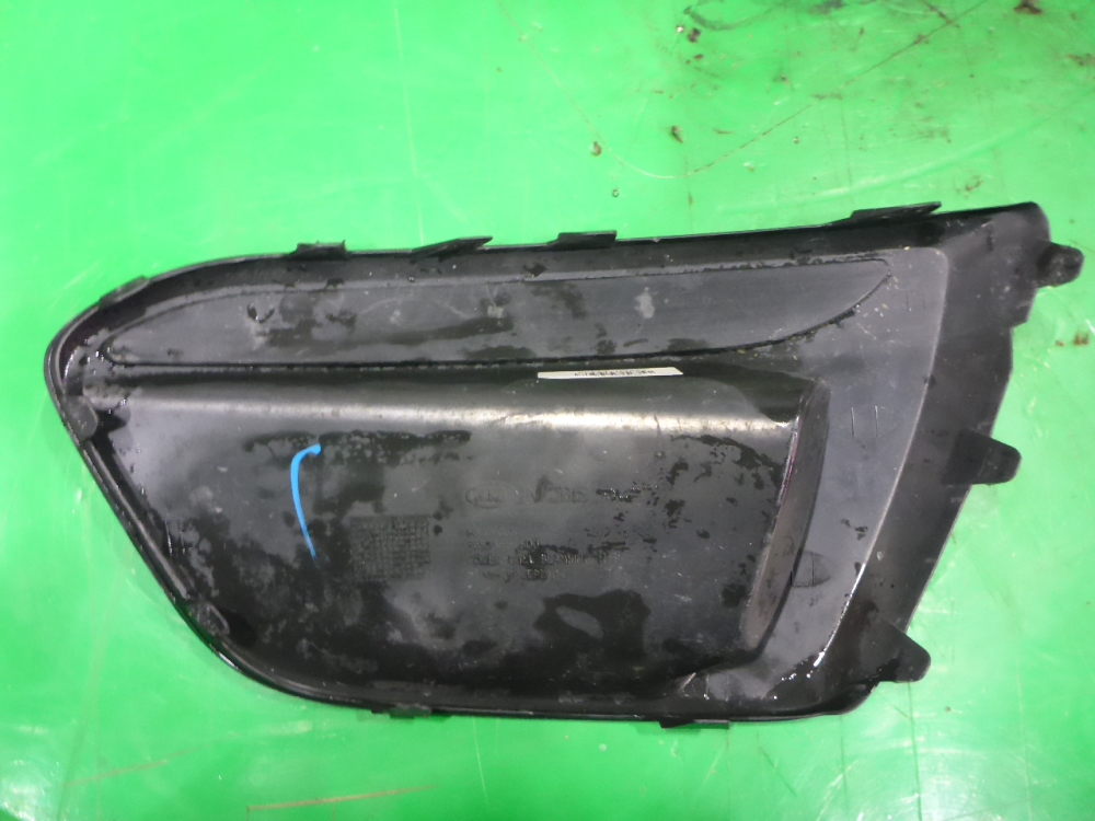 Решетка в бампер правая