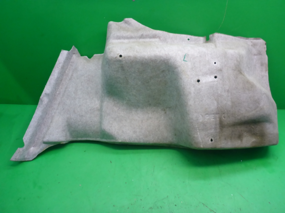 Обшивка багажника