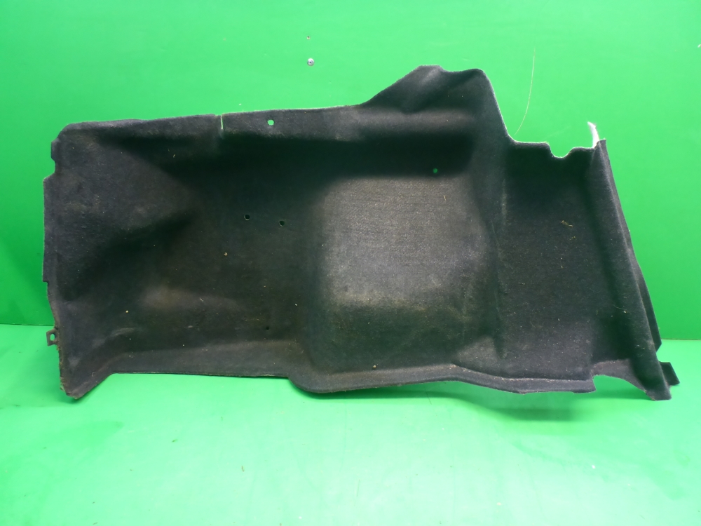 Обшивка багажника