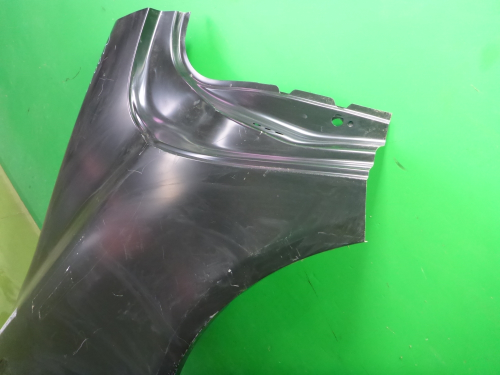 Крыло заднее правое