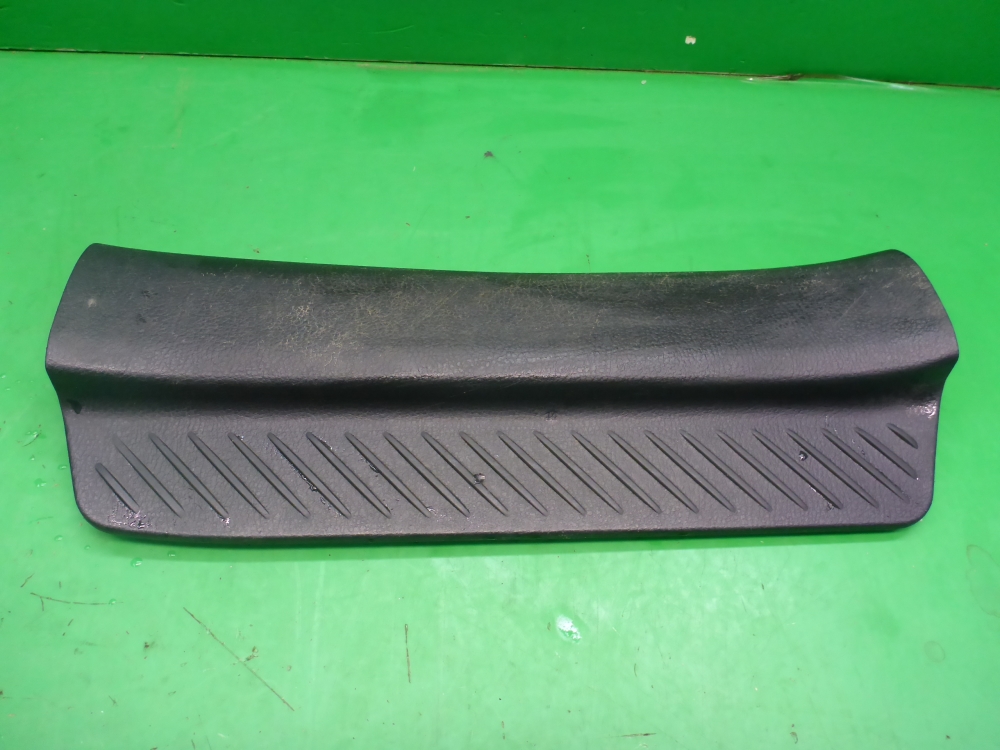 Накладка порога (внутренняя)