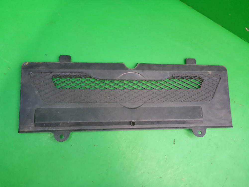 Решетка в капот