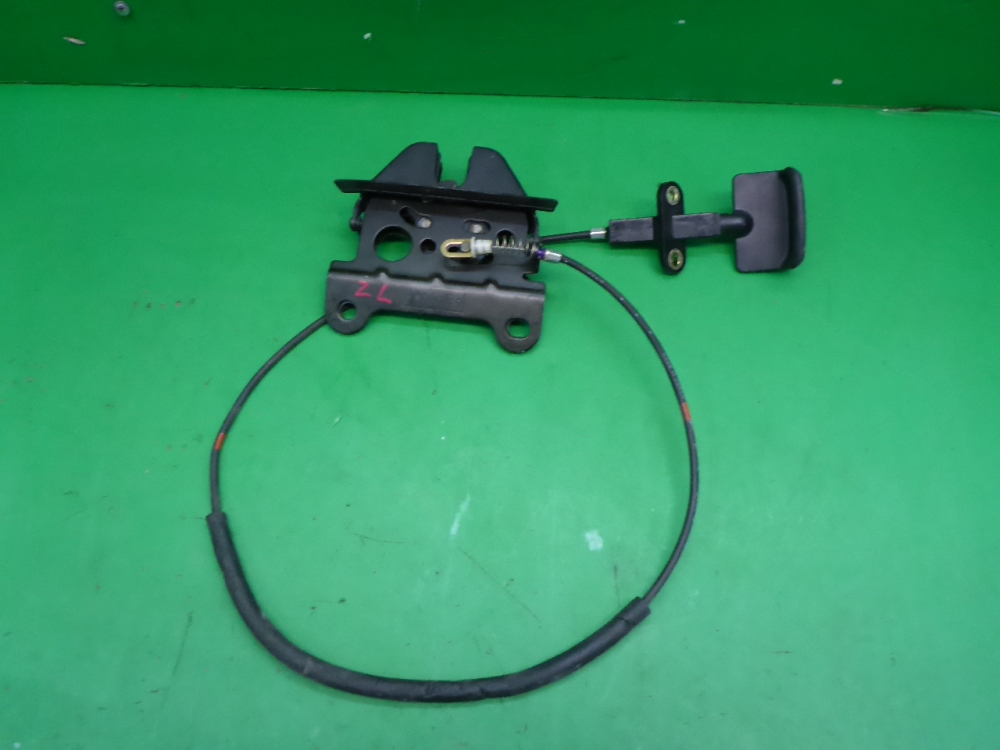 Замок спинки сиденья