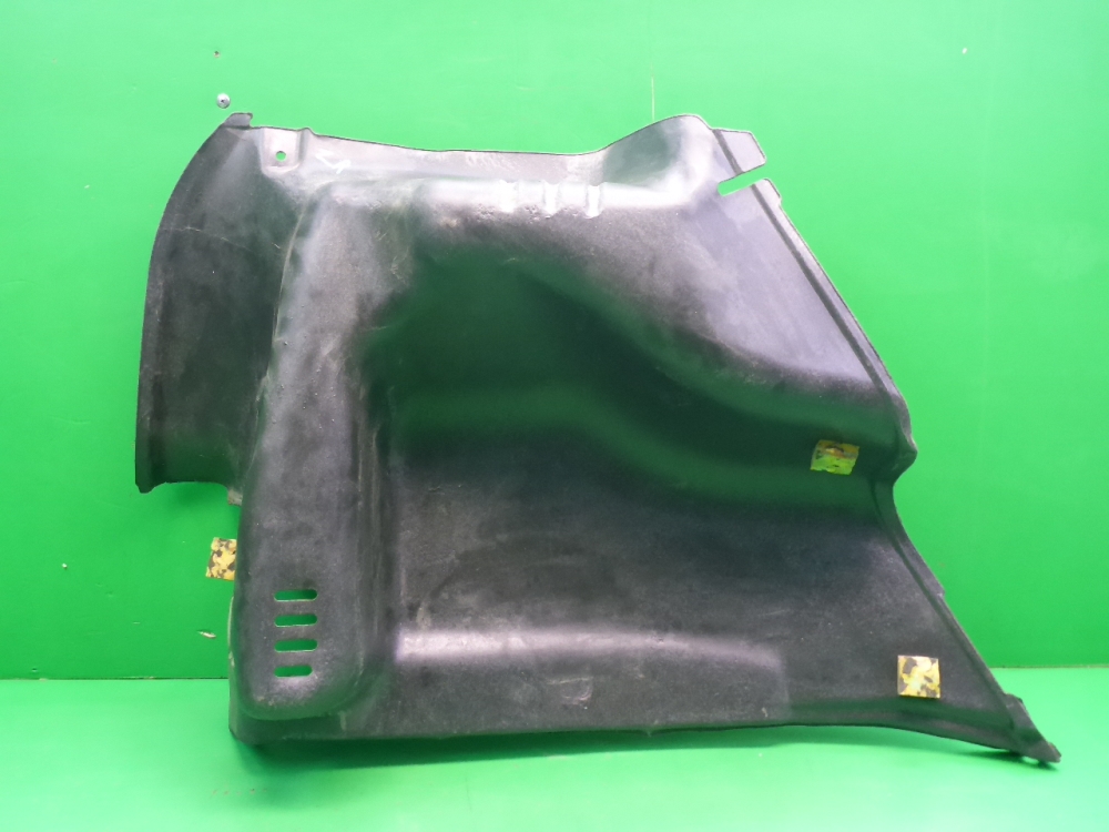 Обшивка багажника