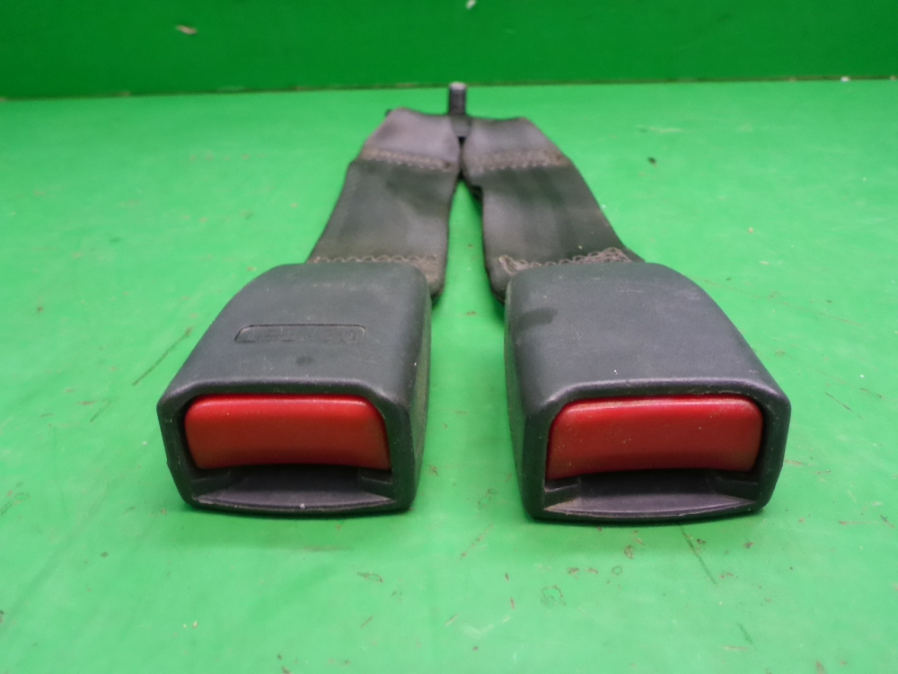 Ответная часть ремня безопасности