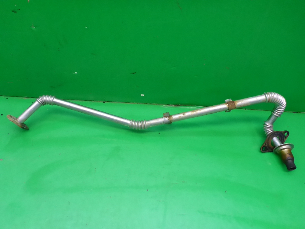 Трубка картерных газов