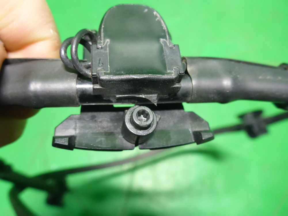 Форсунка омывателя лобового стекла