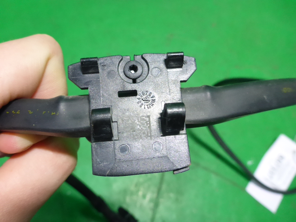 Форсунка омывателя лобового стекла